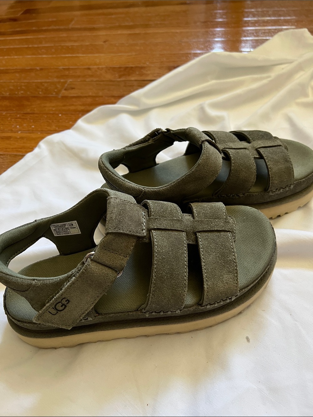 UGG Kids Olive Green Suede Hook-and-Loop Sandals